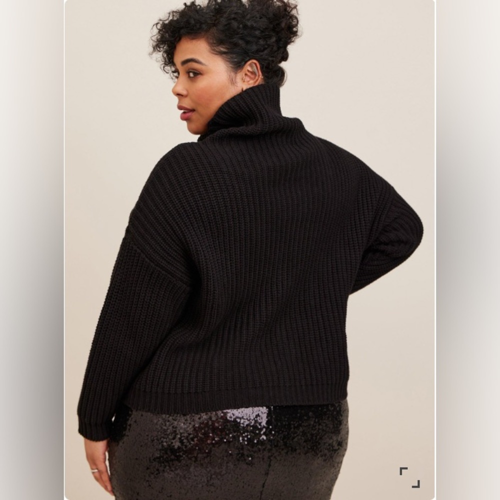 Chunky Pullover Mock Neck Sweater (sz. 1/2) - Picture 2 of 4